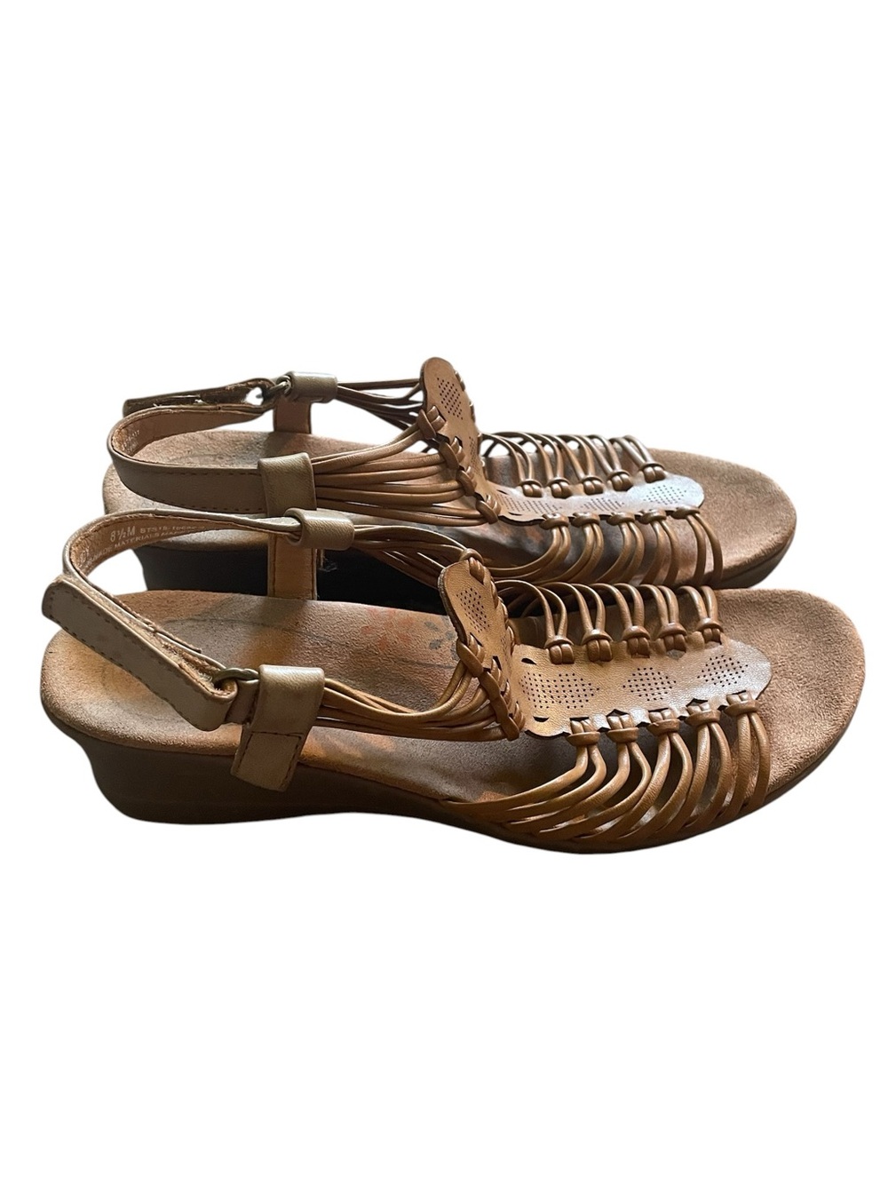 TT4- 8.5 Baretraps Women’s Tan Woven Slingback Sandals